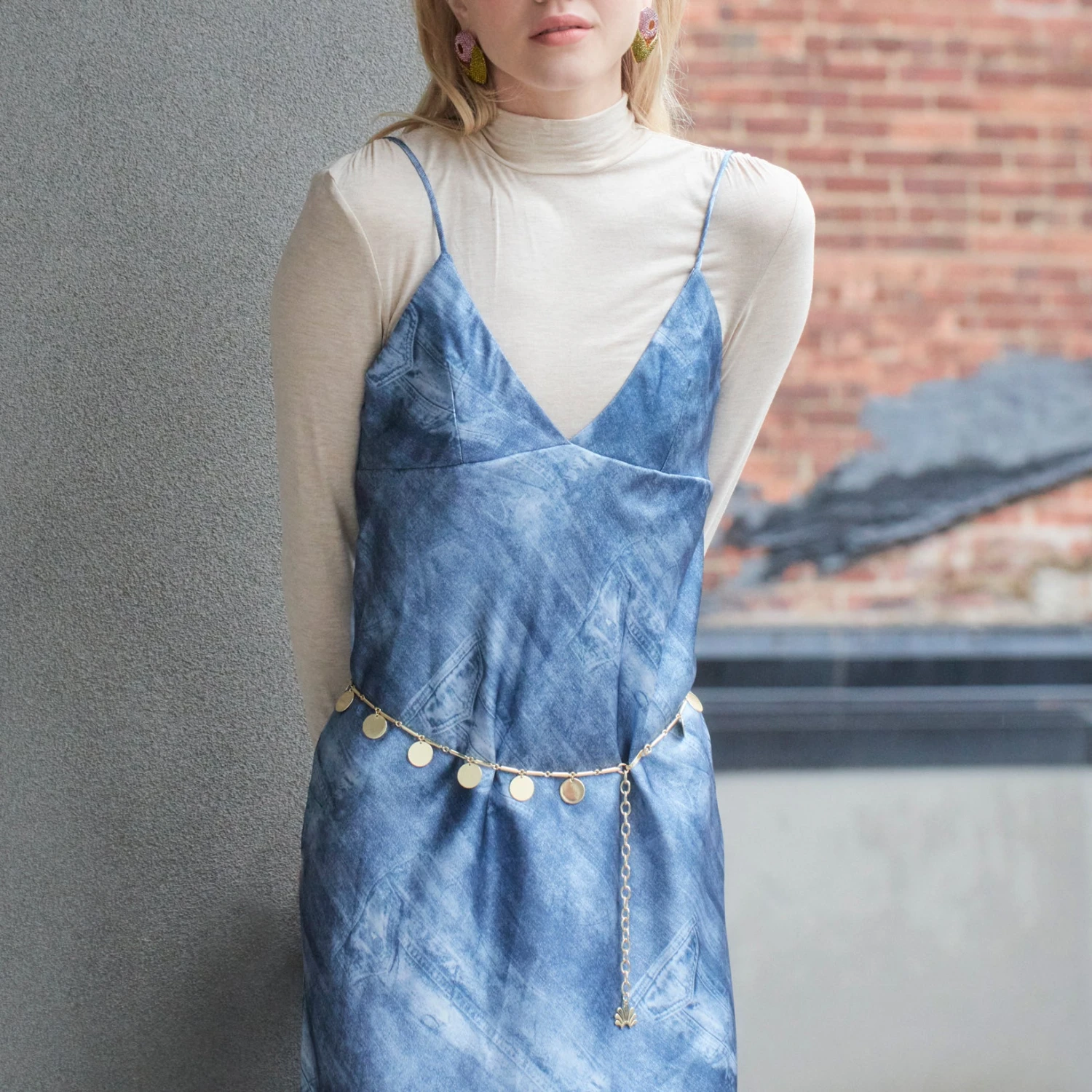 GOLD MEDALLION CHARM CHAIN BELT 3 GOLD MEDALLION CHARM CHAIN BELT - Image 3