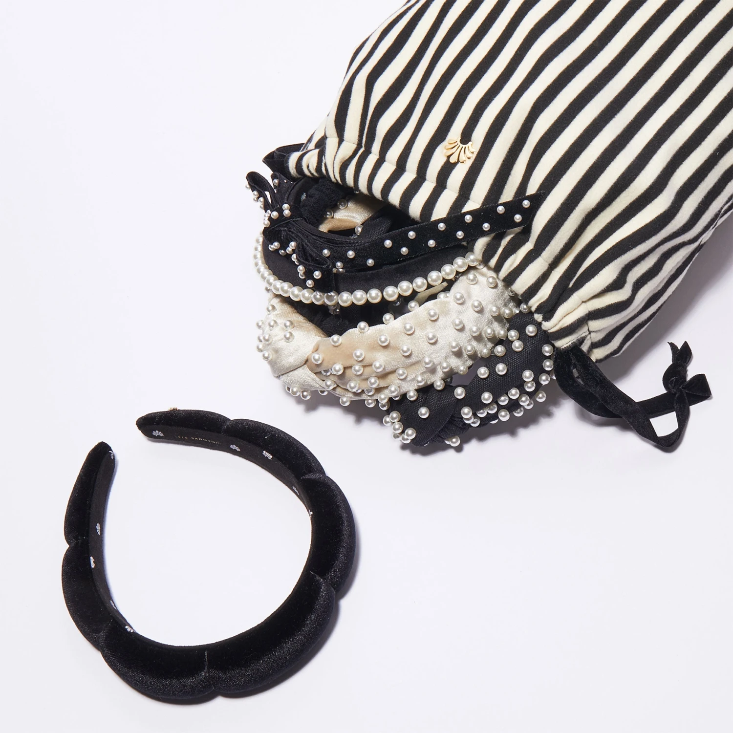 JET IVORY DRAWSTRING HEADBAND STORAGE POUCH 4 JET IVORY DRAWSTRING HEADBAND STORAGE POUCH - Image 4