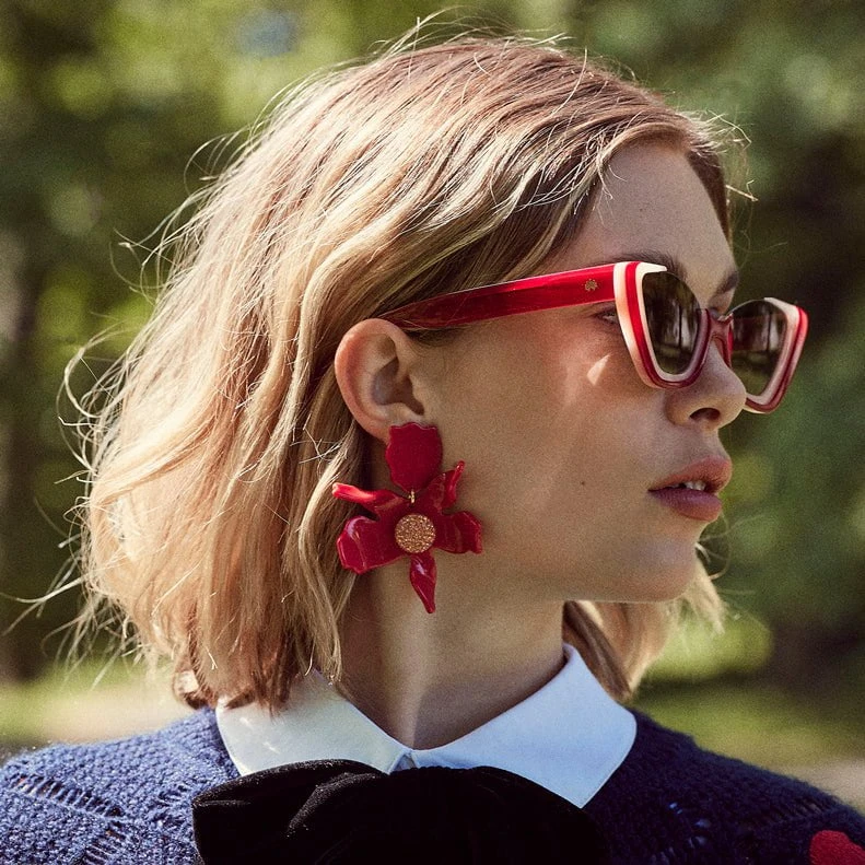 *PRE-ORDER* SCARLET CRYSTAL LILY EARRINGS 3 *PRE-ORDER* SCARLET CRYSTAL LILY EARRINGS - Image 3