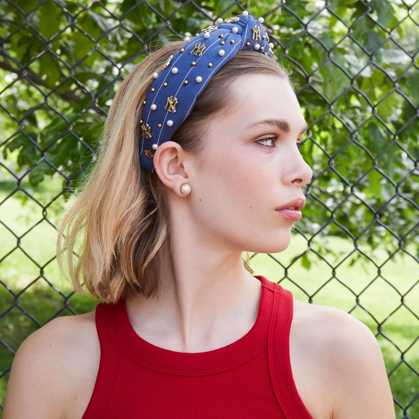 NAVY NY YANKEES EMBELLISHED KNOTTED HEADBAND 4 NAVY NY YANKEES EMBELLISHED KNOTTED HEADBAND - Image 4