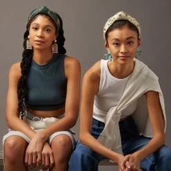 IVORY MILWAUKEE BUCKS EMBELLISHED KNOTTED HEADBAND -Lele Sadoughi Shop lele sadoughi headbands one size ivory milwaukee bucks embellished headband 36579229958306