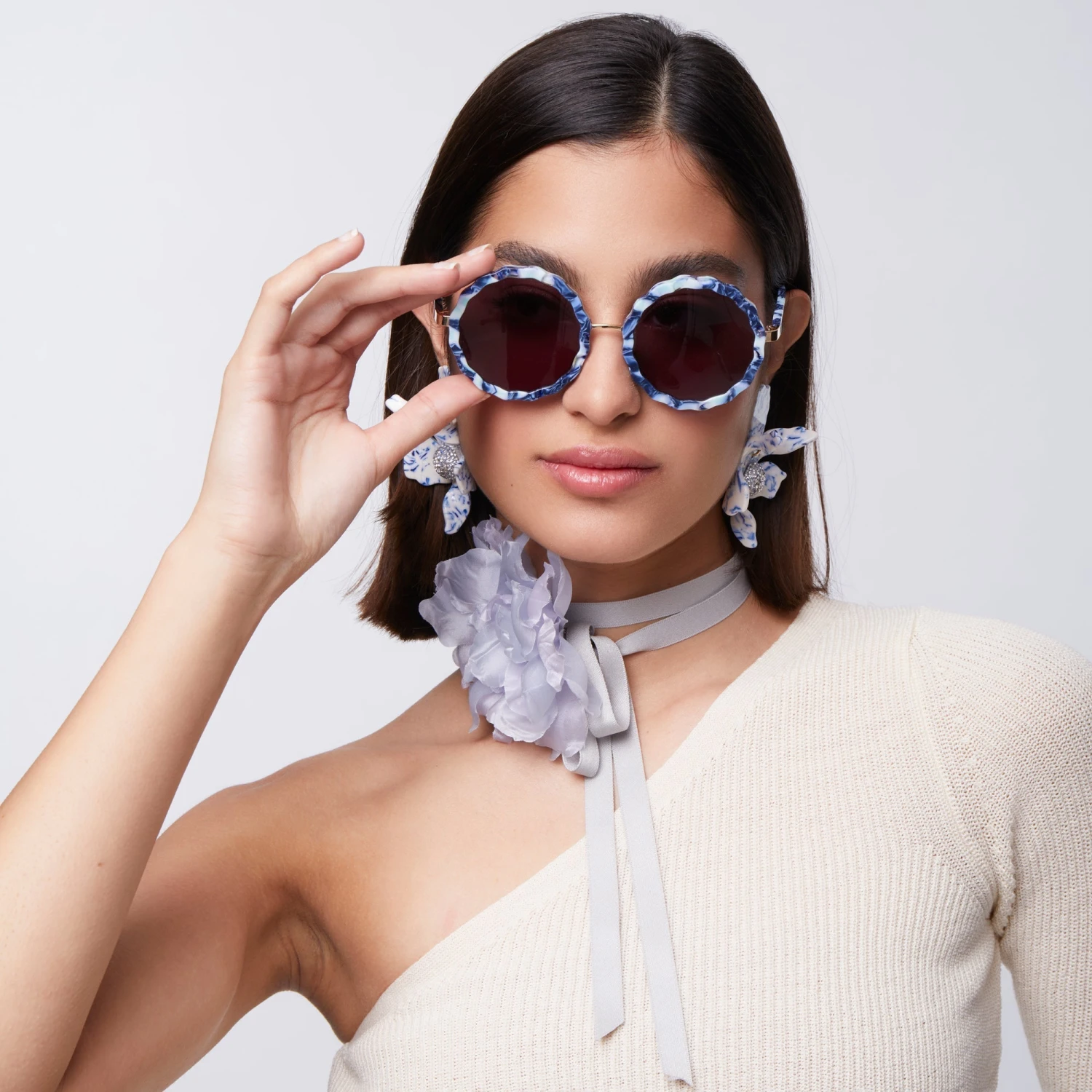 POWDER BLUE SILK MAGNOLIA FLOWER CHOKER/BROOCH 2 POWDER BLUE SILK MAGNOLIA FLOWER CHOKER/BROOCH - Image 2