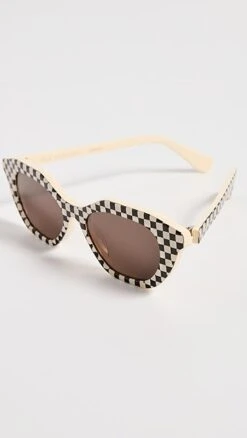 Lele Sadoughi Palm Springs Sunglasses -Lele Sadoughi Shop leles307381f421 1678398810833 2 0. UX357 QL90
