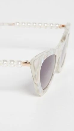 Lele Sadoughi Downtown Cat Eye Sunglasses -Lele Sadoughi Shop leles307411d5e9 1678302708709 2 0. UX357 QL90
